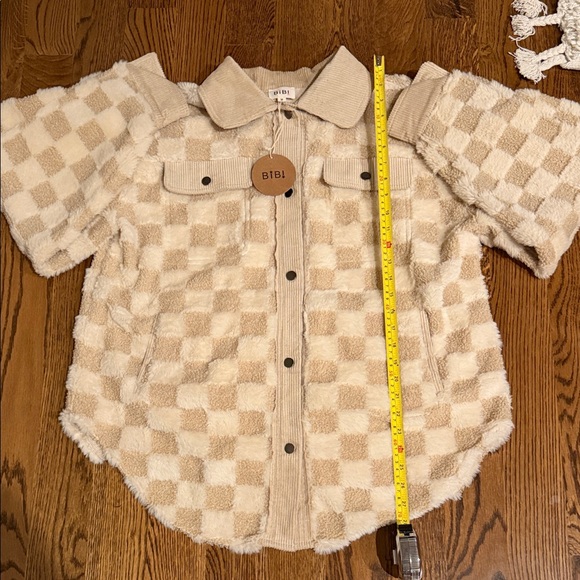 BiBi Checkered Cream Teddy Jacket medium - Picture 10 of 14